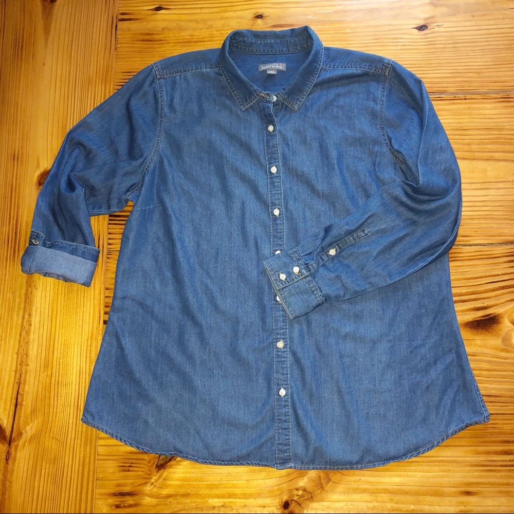 Eddie Bauer chambray button up long sleeve shirt